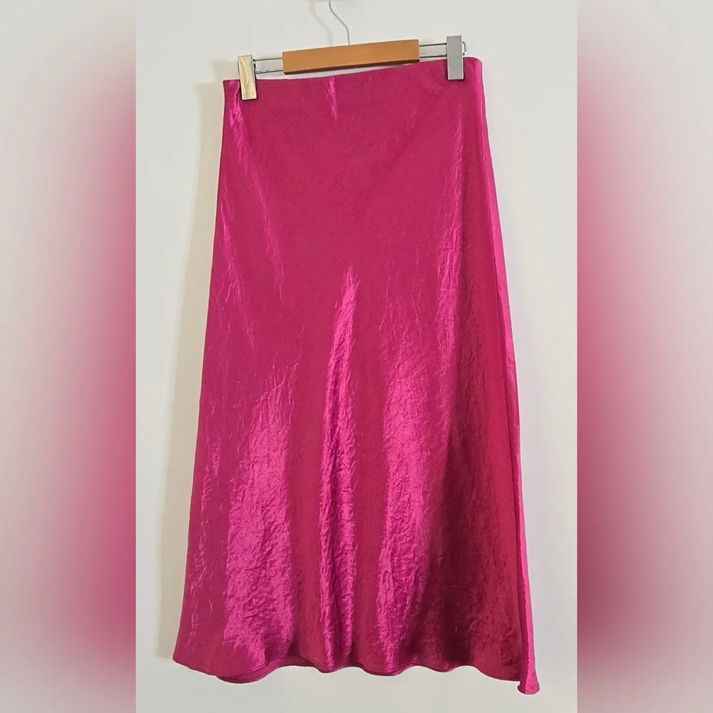 Babaton Vibrant Fuchsia Skirt - Picture 2 of 5